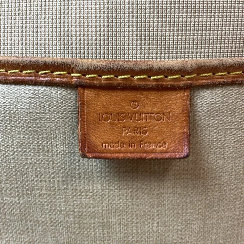 Louis Vuitton excursion bag
